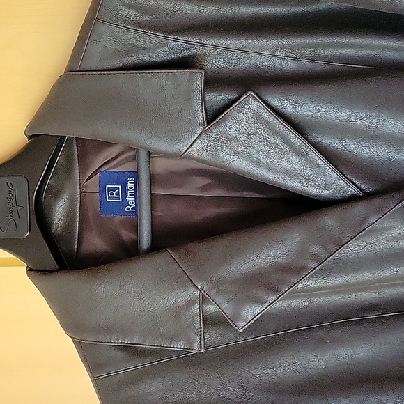 Woman's Leather-inspired Fall Jacket - Picture 2 of 4